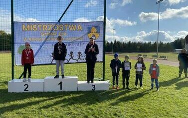 Mistrzostwa Gminy Ełk w Biegach przełajowych pod patronatem W&oacute;jta Gminy Ełk - Tomasza Osewskiego 11