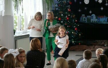 Spotkanie przedświąteczne społeczności szkolnej 7