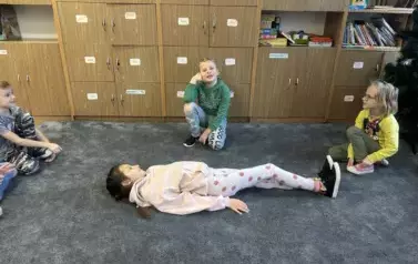 Małe ręce, wielka pomoc 6