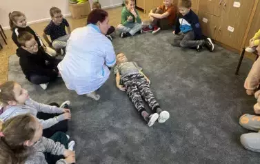 Małe ręce, wielka pomoc 10