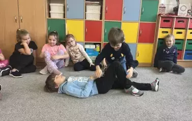 Małe ręce, wielka pomoc 17