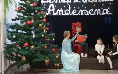 Szkolny Przegląd Mistrza Pięknego Czytania - Zima u Pana Andersena 24