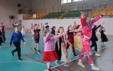 Zabawa karnawałowa klas 0-3 32