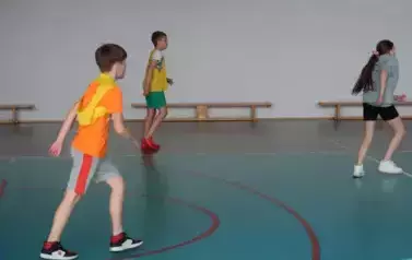 Wiosenne rozgrywki piłki nożnej 6
