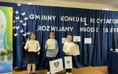 Gminny Konkurs Recytatorski "Rozwijamy młode talenty" 1