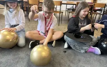 Andrzejki kl.  1-3 51