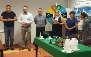 W&oacute;jt Gminy Ełk p. Tomasz Olszewski wraz z przedstawicielami Eko-Mazury
