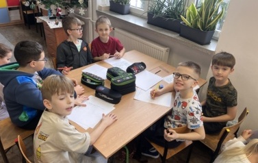 Uczę się aktywnie i tw&oacute;rczo - innowacja pedagogiczna w 2a 9