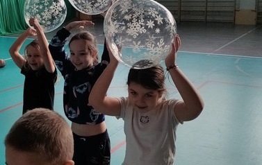 Zimowy WF pierwszak&oacute;w pełen energii! 11