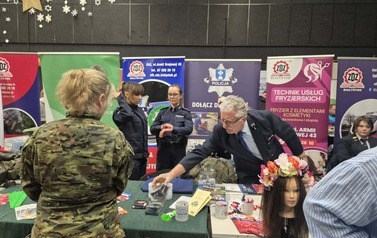 Targi Edukacyjno - Zawodowe w Ełckim Centrum Kultury  3