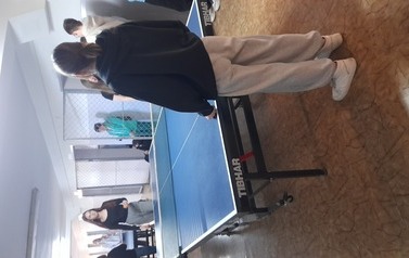 Sportowe witanie wiosny w klasach IV-VIII 10