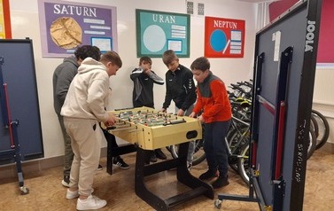 Sportowe witanie wiosny w klasach IV-VIII 12