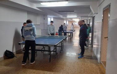 Sportowe witanie wiosny w klasach IV-VIII 13