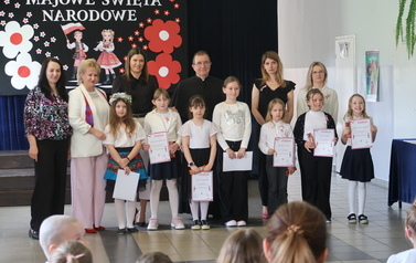 Uroczystości majowe w klasach 1-3 15
