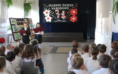 Uroczystości majowe w klasach 1-3 26