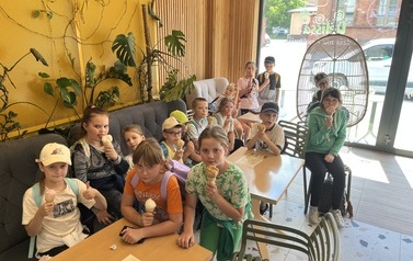 Kino, lody i mn&oacute;stwo uśmiech&oacute;w! 2