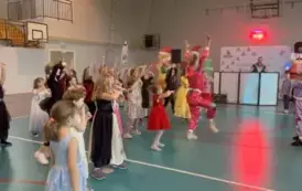 Zabawa karnawałowa klas 0-3 57