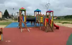 Plac zabawa i orlik 9