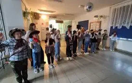 Szkolne rodeo &ndash; oczepiny klas czwartych!   21