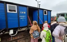 Klasa 4 wyrusza w kolejową przygodę!  7