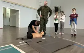 "Edukacja z Wojskiem" w klasach 1-3 8