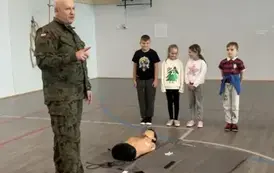 "Edukacja z Wojskiem" w klasach 1-3 9