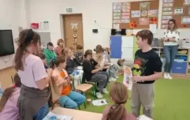 Wizyta klasy 4 u Przedszkolak&oacute;w &ndash; &bdquo;Cukierku, ty łobuzie!&rdquo;   1