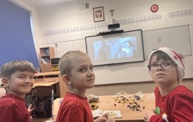 Mikołajki - dzień dobroci i małych gest&oacute;w w naszej szkole 8