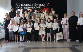 Uroczystości majowe w klasach 1-3 11