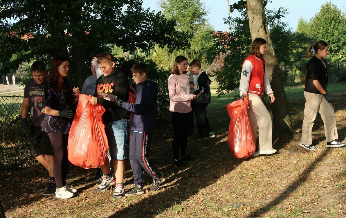 Zdjęcie do Sprzątanie świata