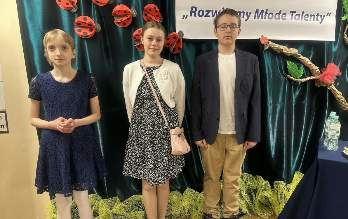 Zdjęcie do XIV Gminny Konkurs Recytatorski "Rozwijamy Młode Talenty"