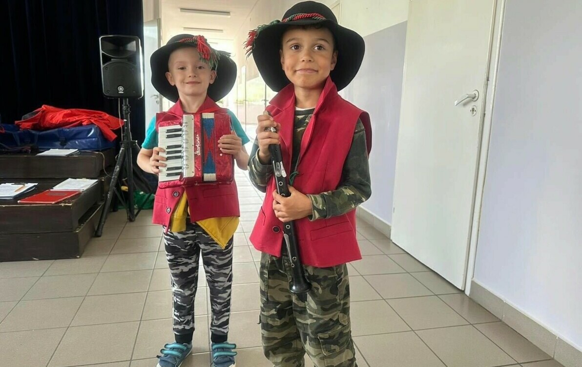 Zdjęcie do "Przeboje pana Oskara" - audycja muzyczna klas 0-3