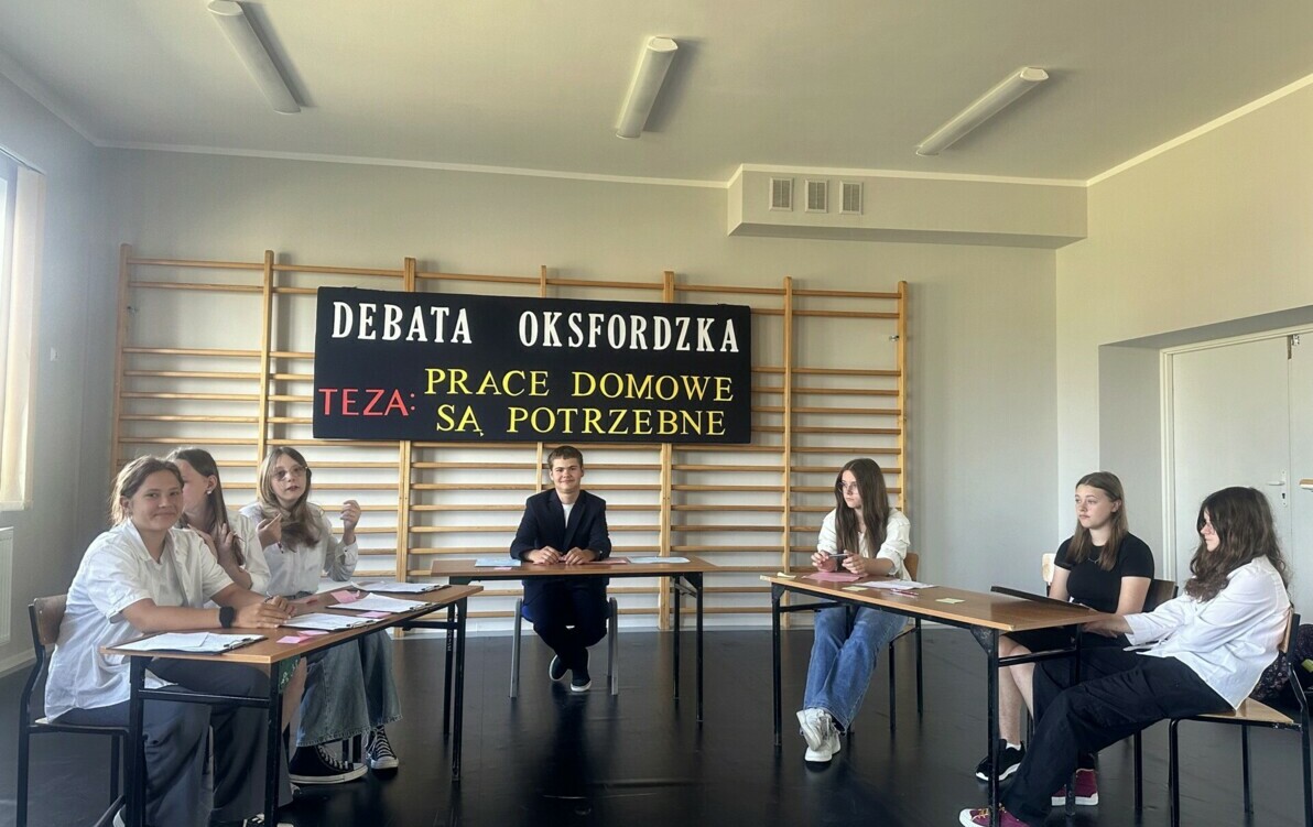 Zdjęcie do Pierwsza Debata Oksfordzka w ZSS Stradunach