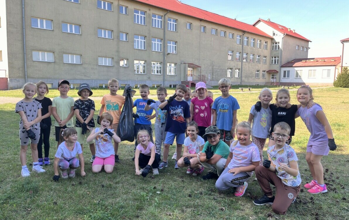Zdjęcie do Szkolne sprzątanie świata 