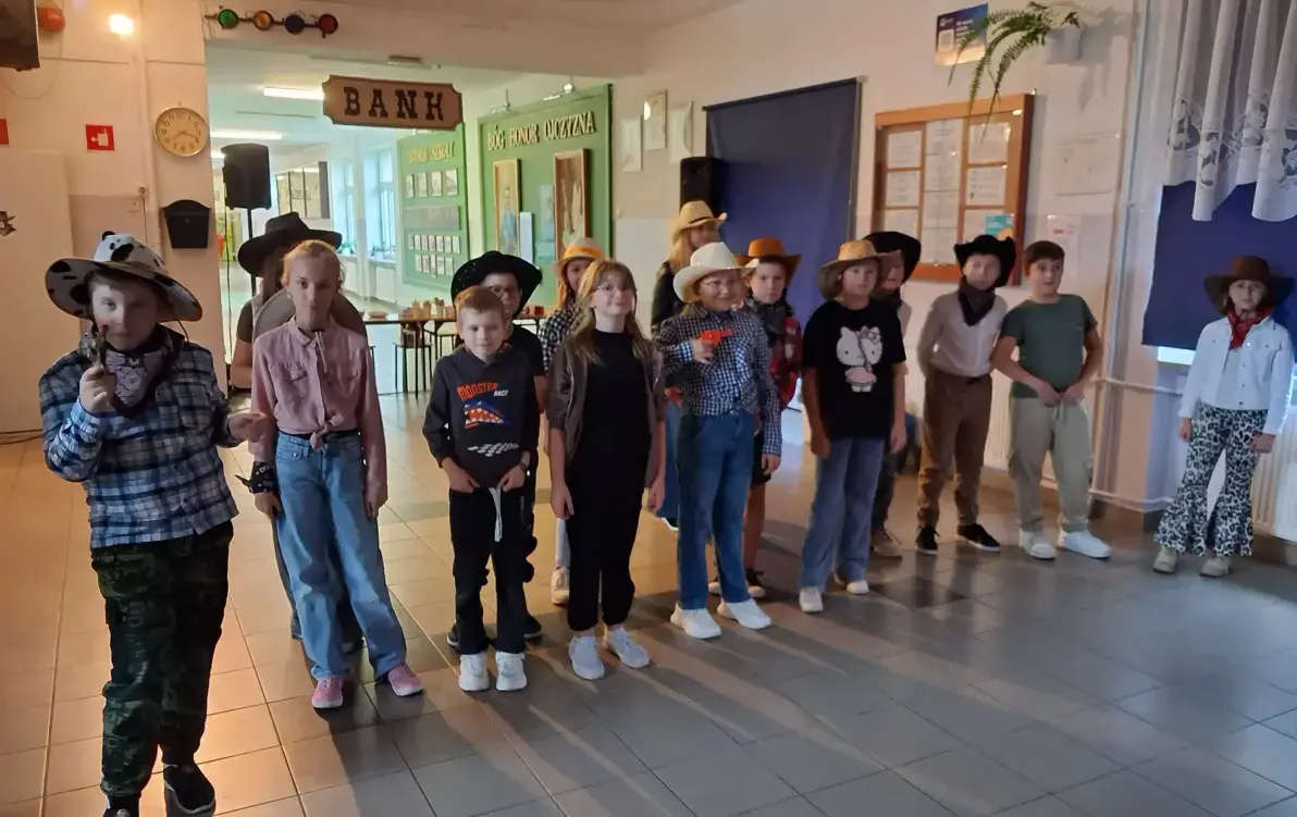 Zdjęcie do Szkolne rodeo &ndash; otrzęsiny klasy czwartej!  