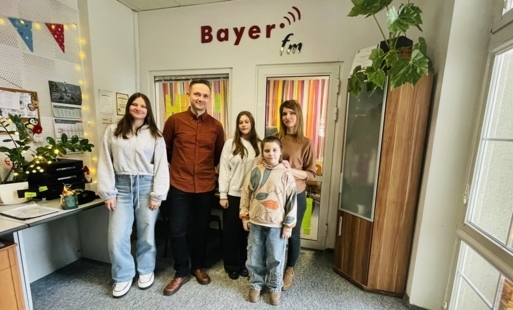 Zdjęcie do "Szkoła na antenie" w radiu Bayer FM