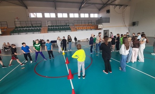 Zdjęcie do Wiosna na sportowo w klasach 4-8