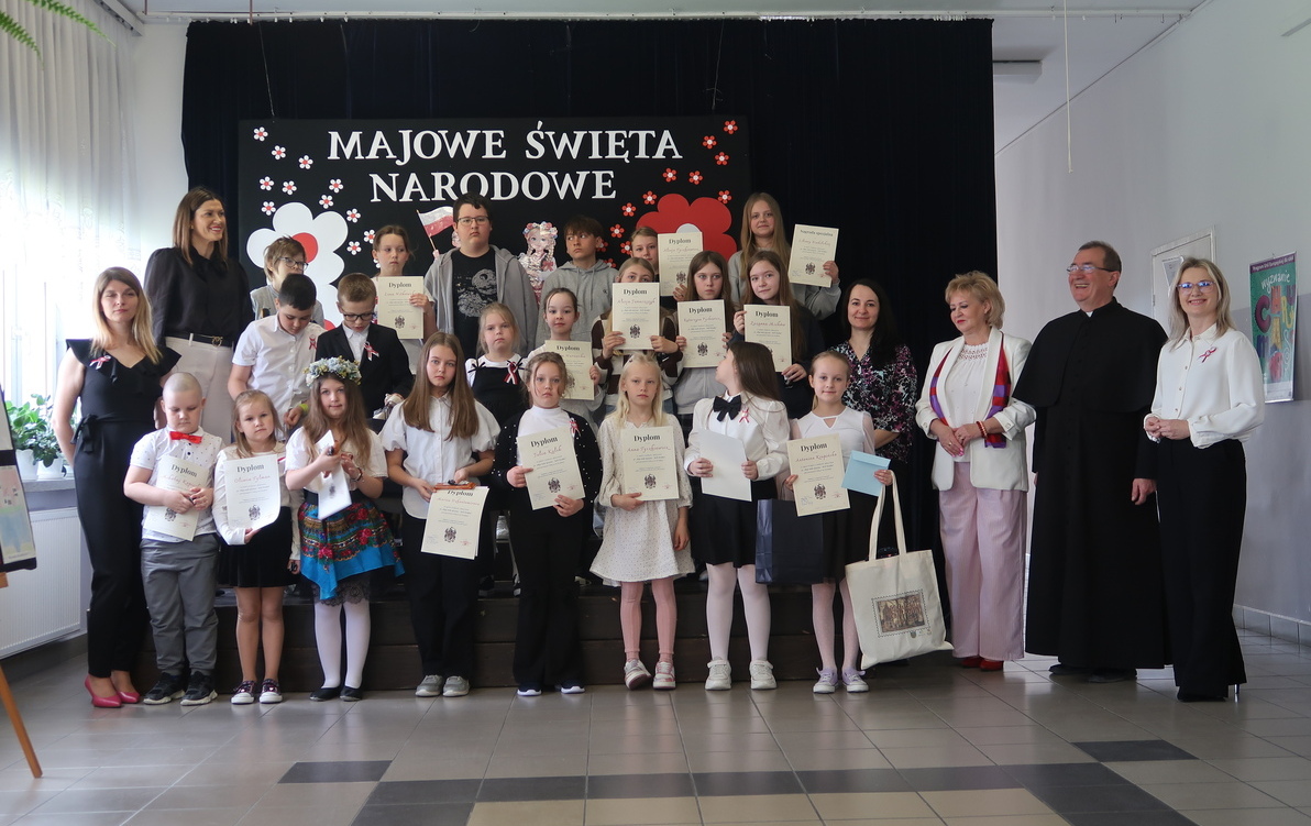 Zdjęcie do &bdquo;Moja mała ojczyzna &ndash; herb Stradun&rdquo; &ndash; rozstrzygnięcie szkolnego konkursu plastycznego