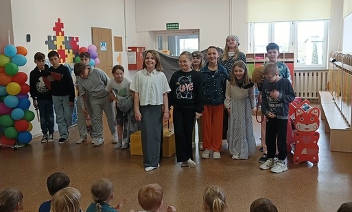 Zdjęcie do "Bazyliszek" w wykonaniu klasy IV